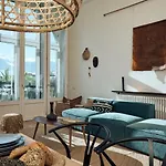 Sapo - Two Bedroom In The Heart Of Barcelona